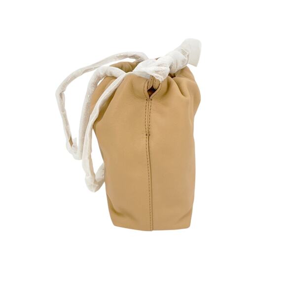 VERONICA BEARD Stash Bag in Sand - Picture 14 of 15